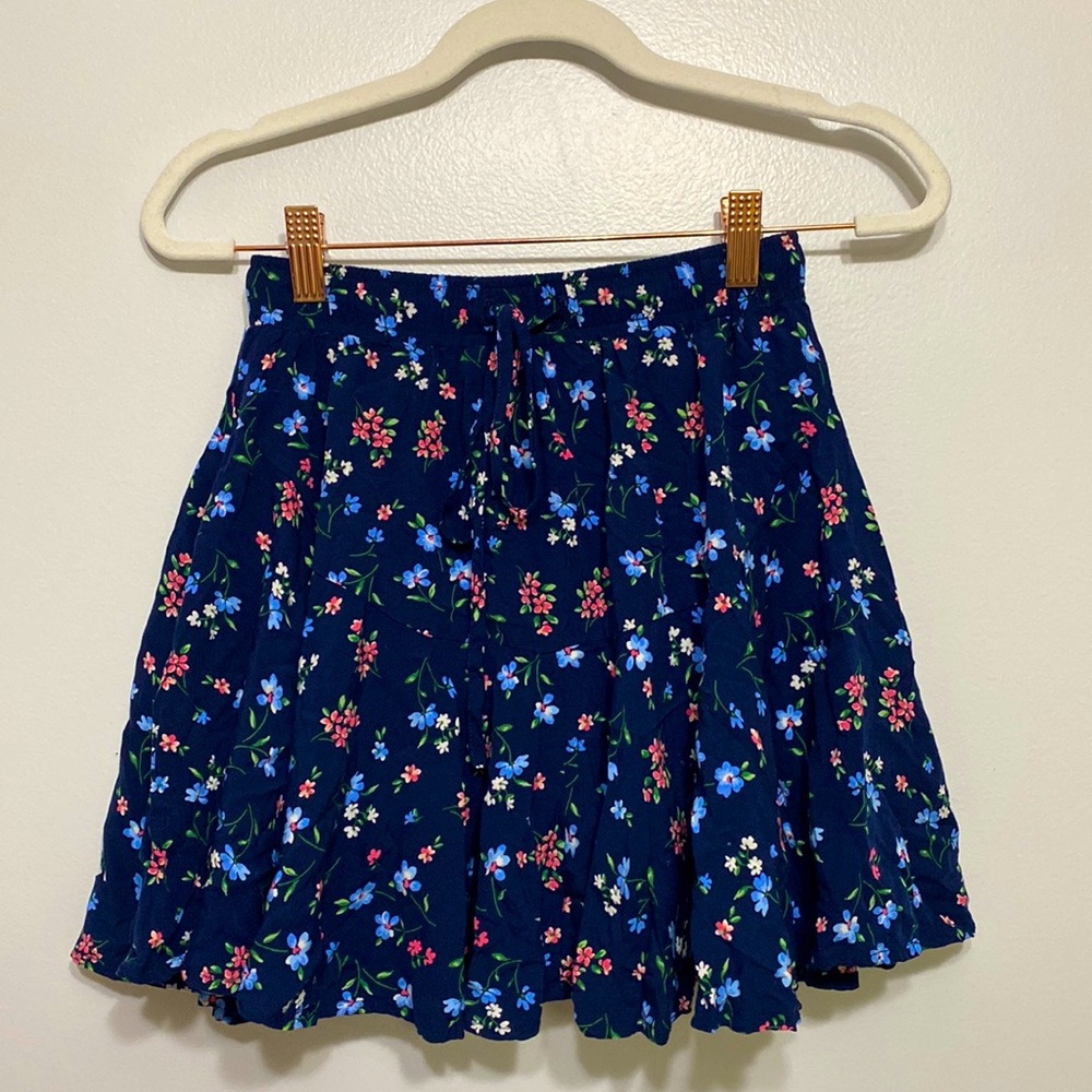 Mi Ami blue floral pull on mini skirt drawstring waist size XS
